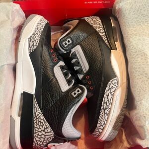 Jordan Air 3 Retro OG in Black and Cement Gray
